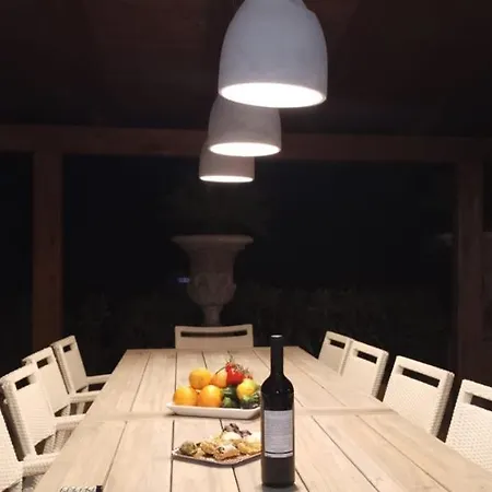 فيلة Di Dino سانتا ماريا ديل فوكالو